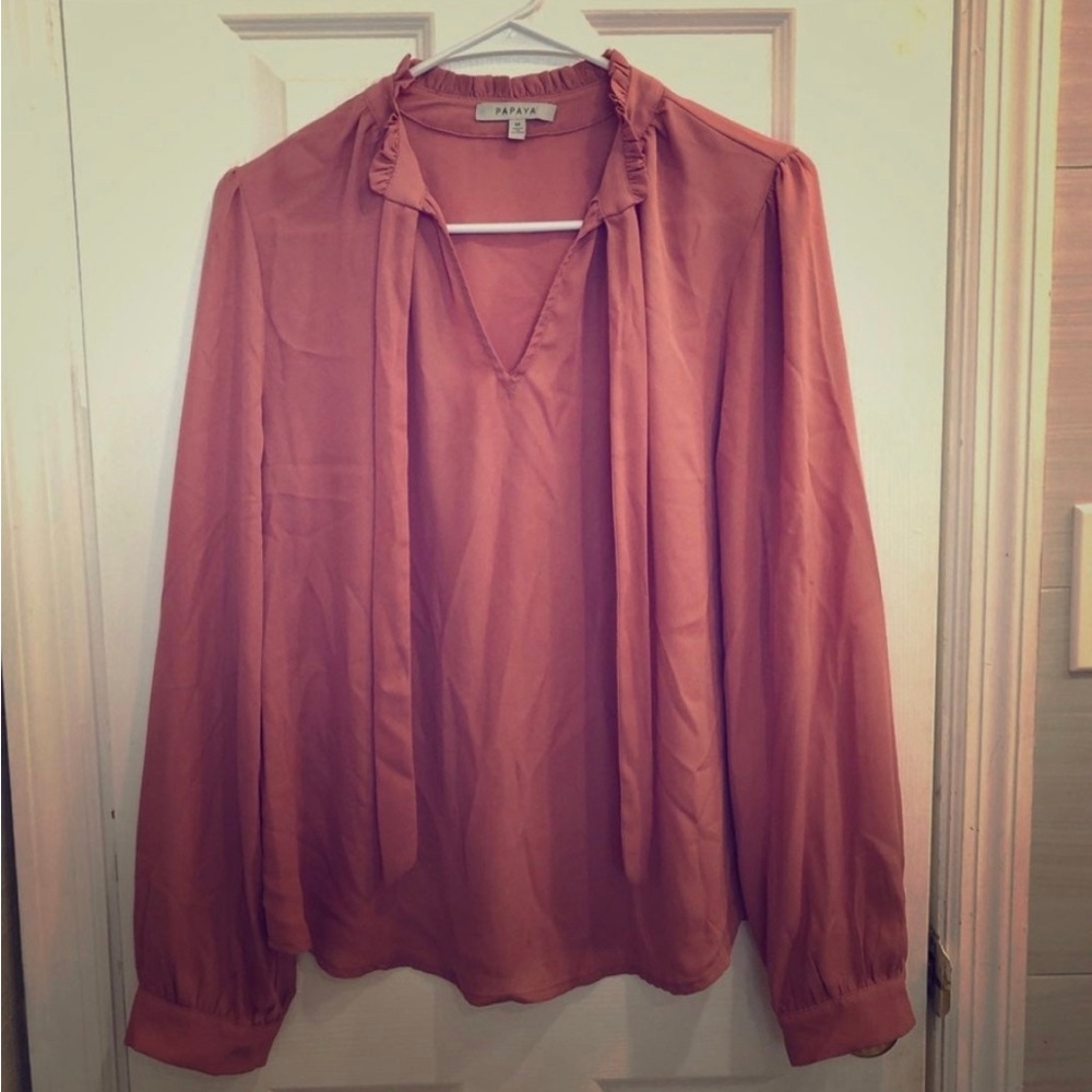 NWOT Papaya salmon blouse size Medium